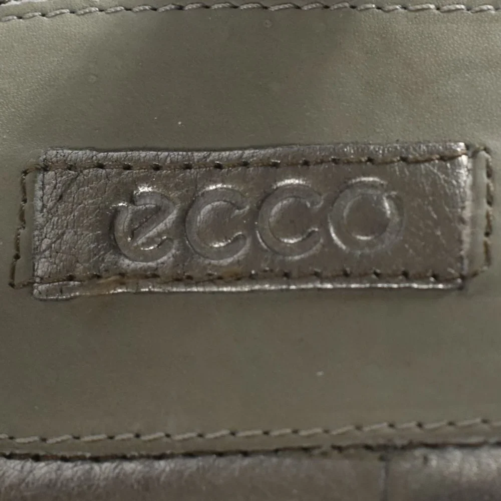 Ecco Felicia Light Gray And Pewter Strappy Leather Sandal Size 37 (US 6-6.5)